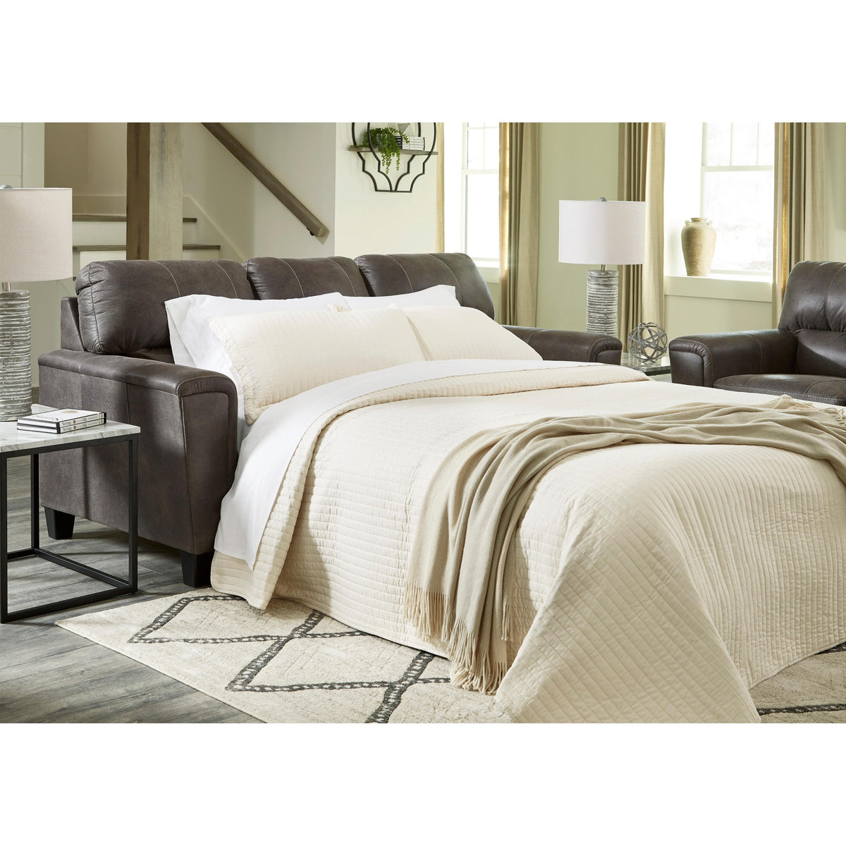 Signature Design by Ashley Navi 9400239 Queen Sofa Sleeper IMAGE 6