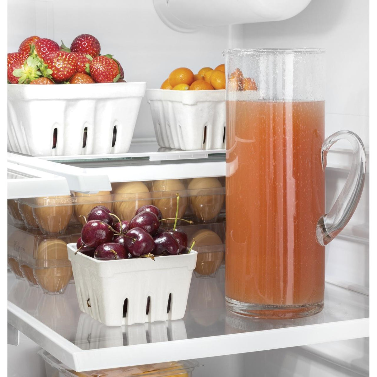 GE 36-inch French 3-Door Refrigerator with Internal Water Dispenser GNE27JYMFS IMAGE 7