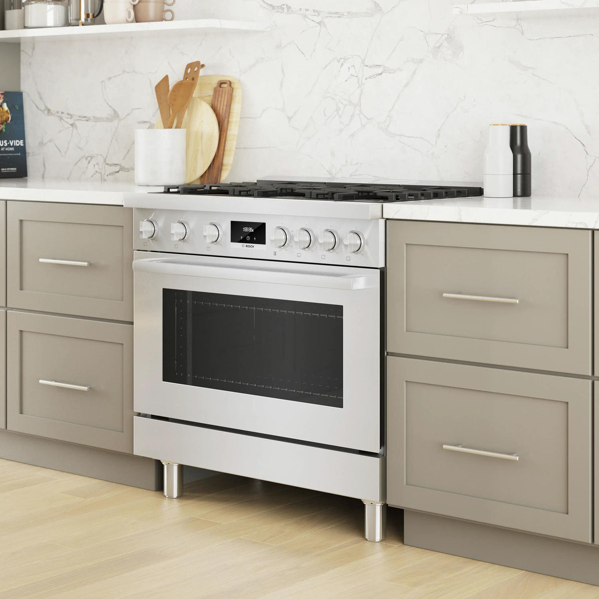 Bosch 36-inch Freestanding Gas Range with Convection Technology HGS8655UC IMAGE 13