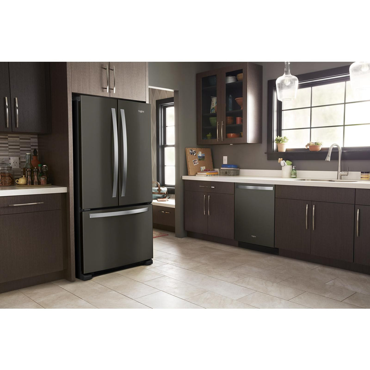 Whirlpool 33-inch, 22.1 cu. ft. Freestanding French 3-Door Refrigerator with Factory Installed Ice Maker WRFF5333PV IMAGE 12
