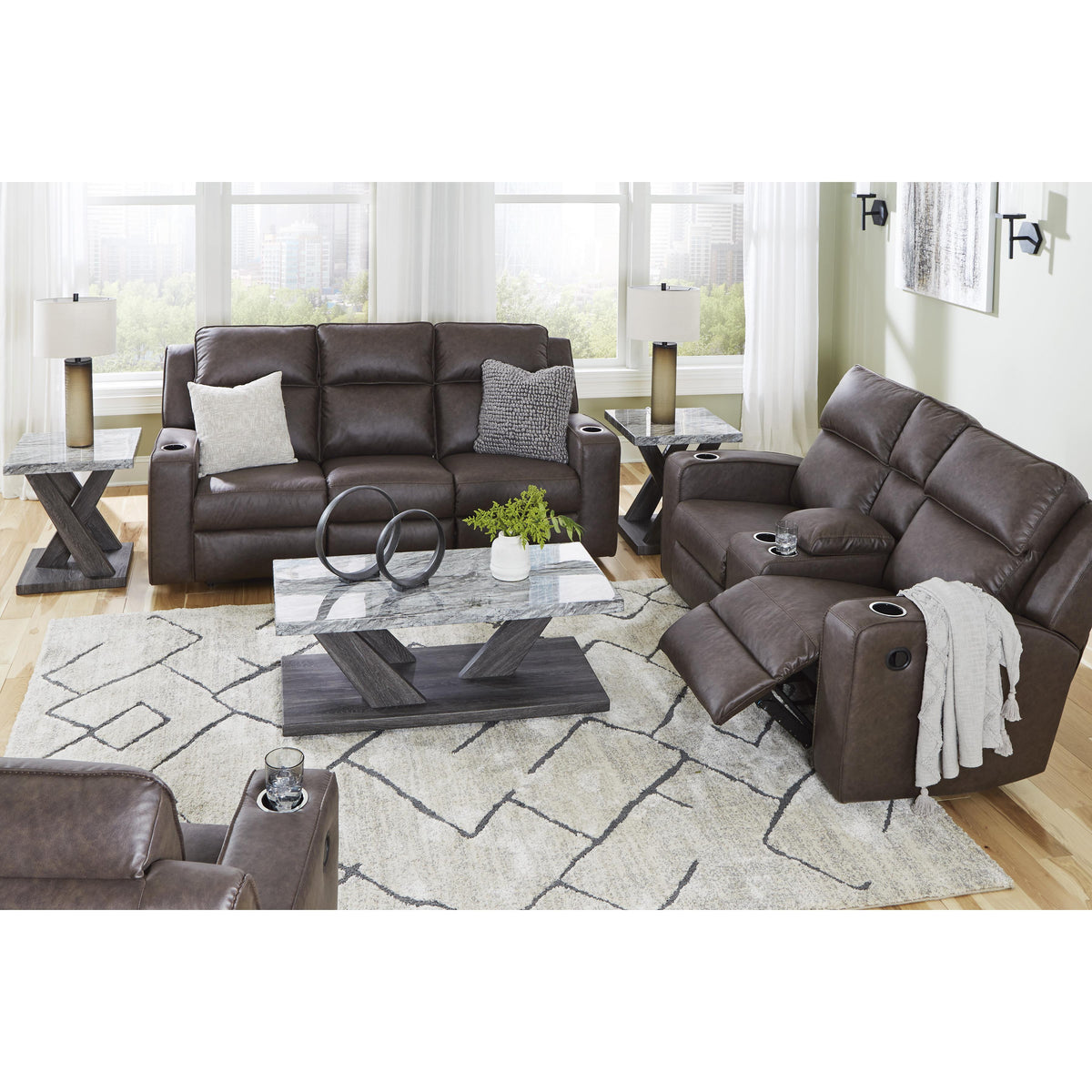 Signature Design by Ashley Lavenhorne 6330689 Reclining Sofa with Drop Down Table IMAGE 11