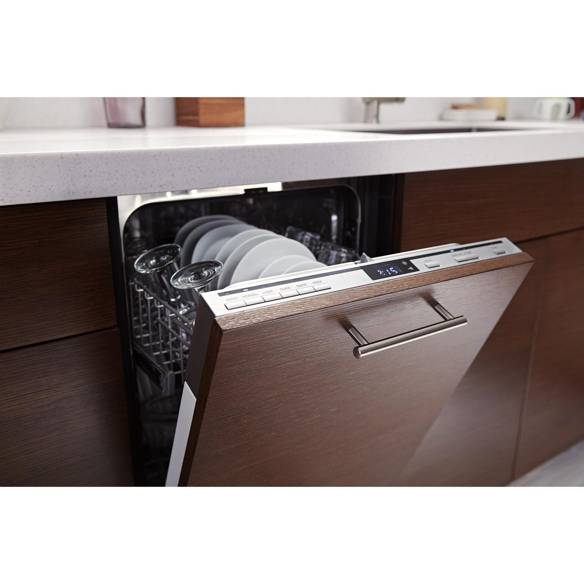 Whirlpool Built-In Dishwasher with Quick Wash UDPS5118PP IMAGE 5