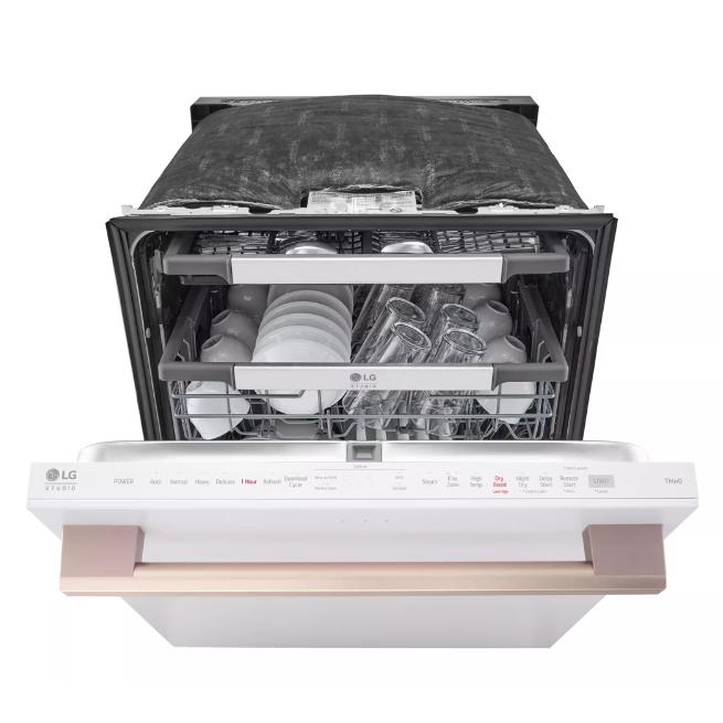LG STUDIO Studio Built-In Dishwasher with QuadWash® Pro SDWB24W3 IMAGE 4