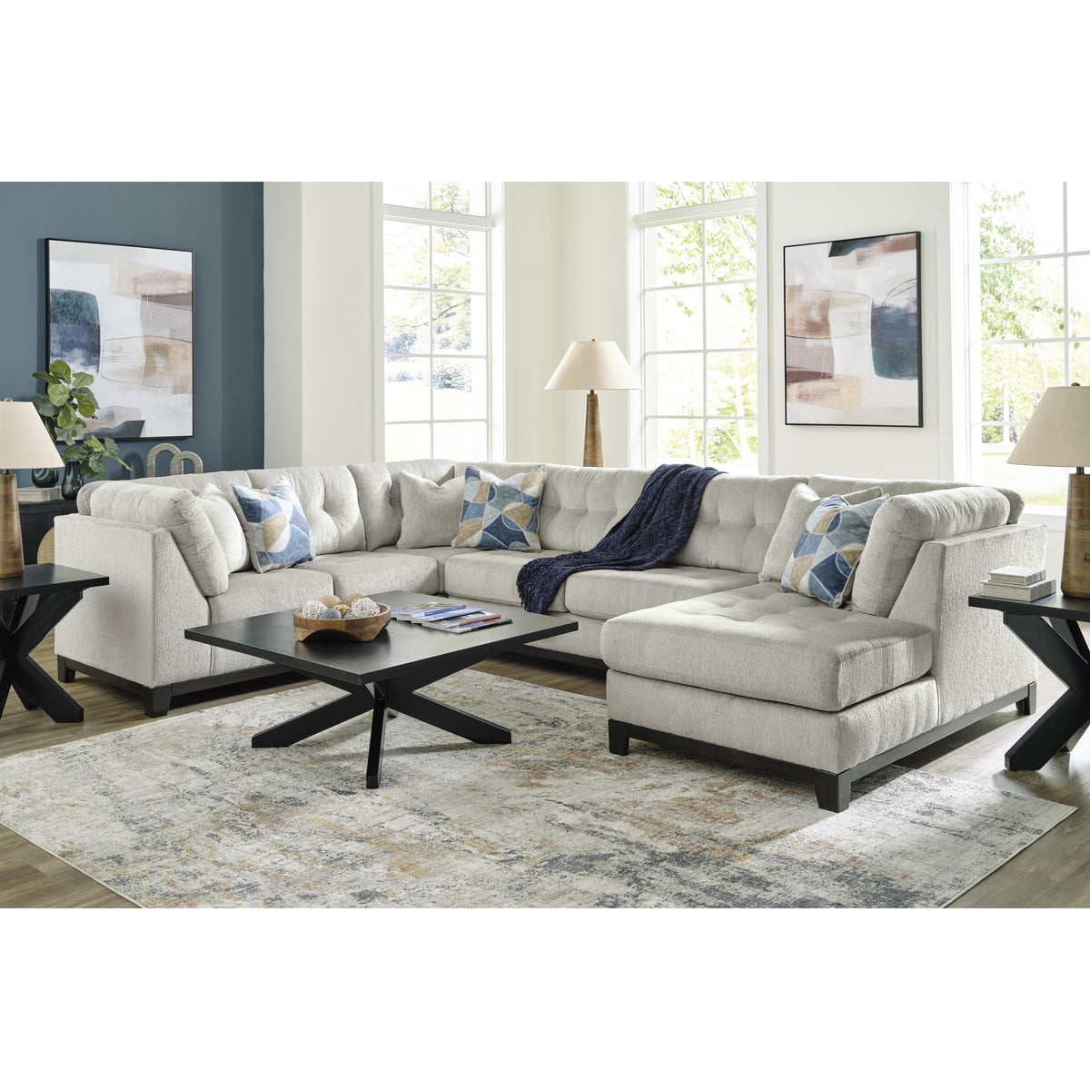 Benchcraft Maxon Place 33004S2 3 pc Sectional with Chaise IMAGE 4