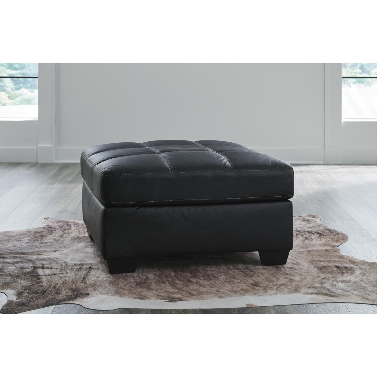 Benchcraft Barlin Mills 1700408 Oversized Accent Ottoman IMAGE 4