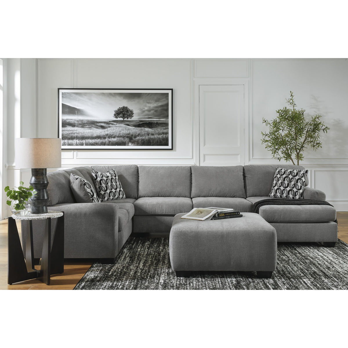 Benchcraft Birkdale Court 32402S2 3 pc Sectional with Chaise IMAGE 3