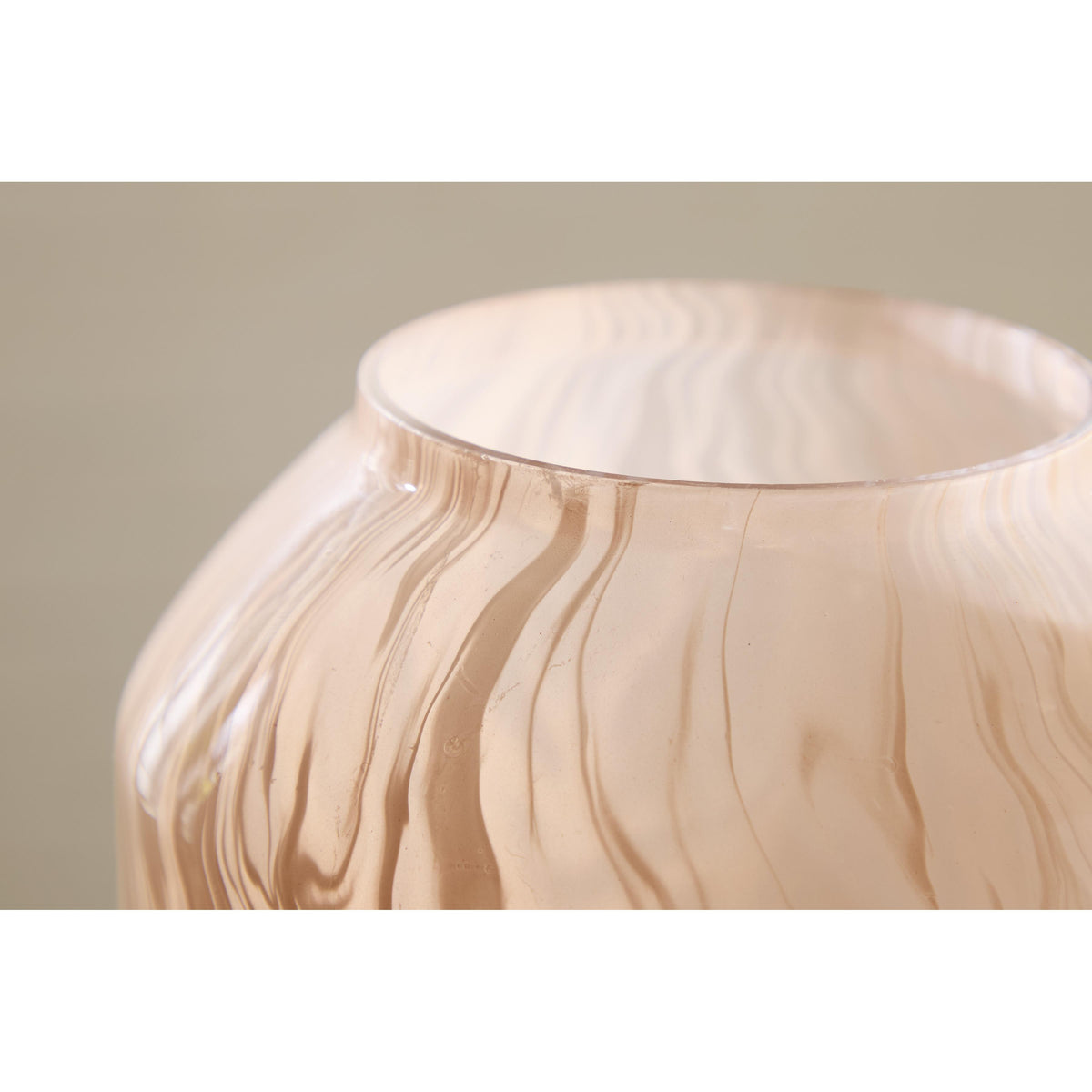Signature Design by Ashley Dushby A2000728 Vase IMAGE 3