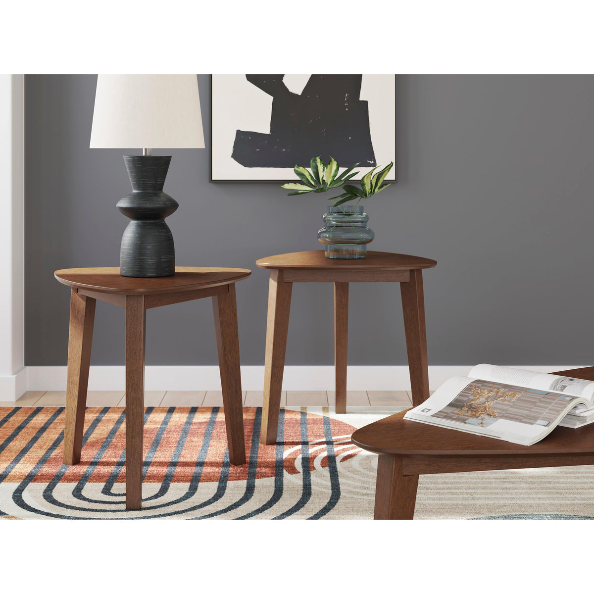 Signature Design by Ashley Lyncott T135-13 Occasional Table Set IMAGE 11