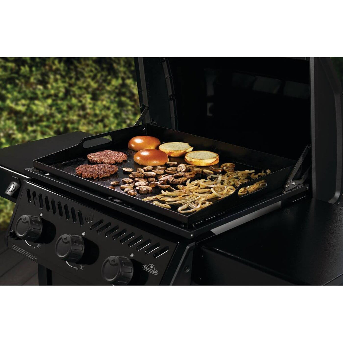 Napoleon Freestyle™ 24-inch Pre-seasoned Non-Stick Griddle - Liquid Propane F24DFTPK IMAGE 10