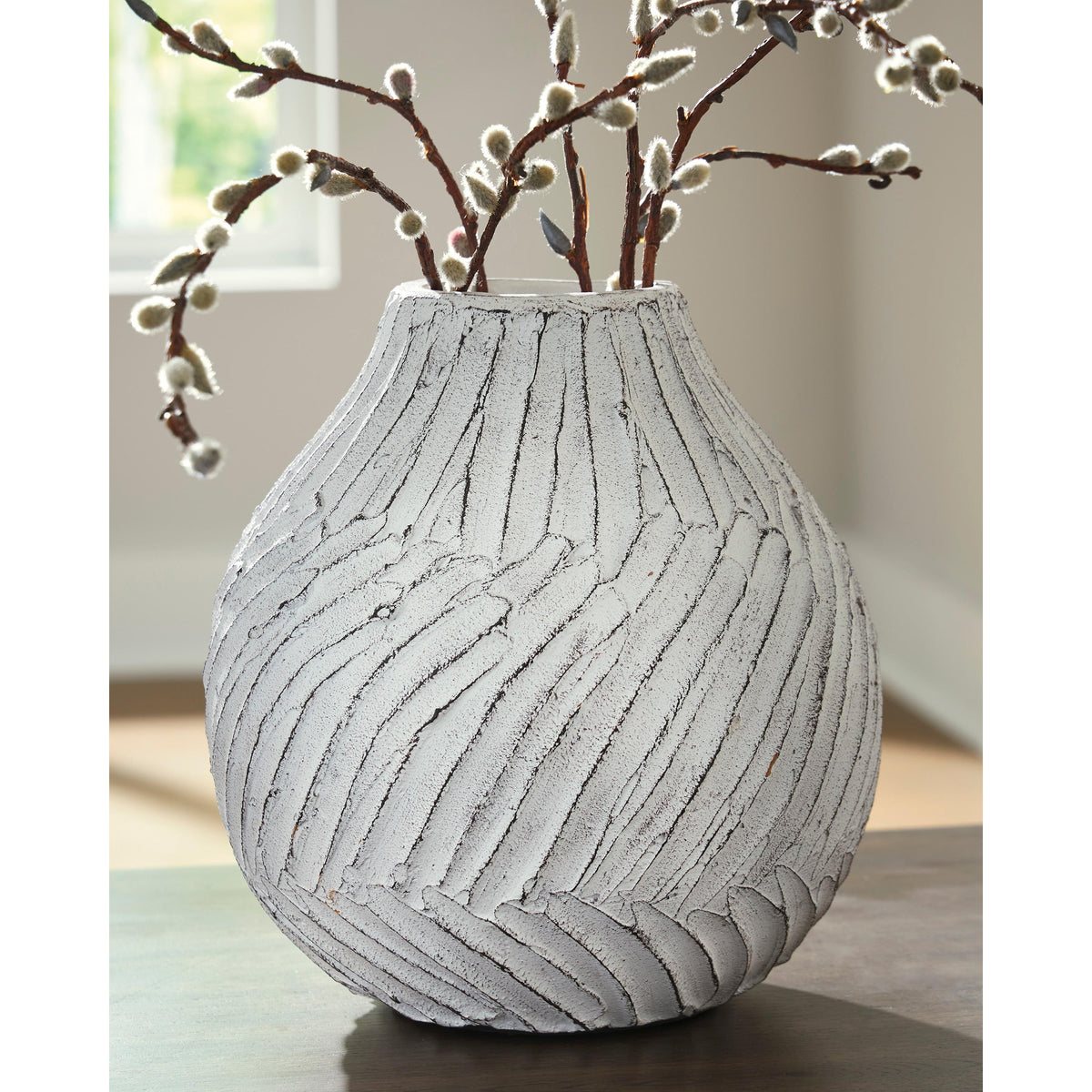 Signature Design by Ashley Shelvie A2000848 Vase IMAGE 2