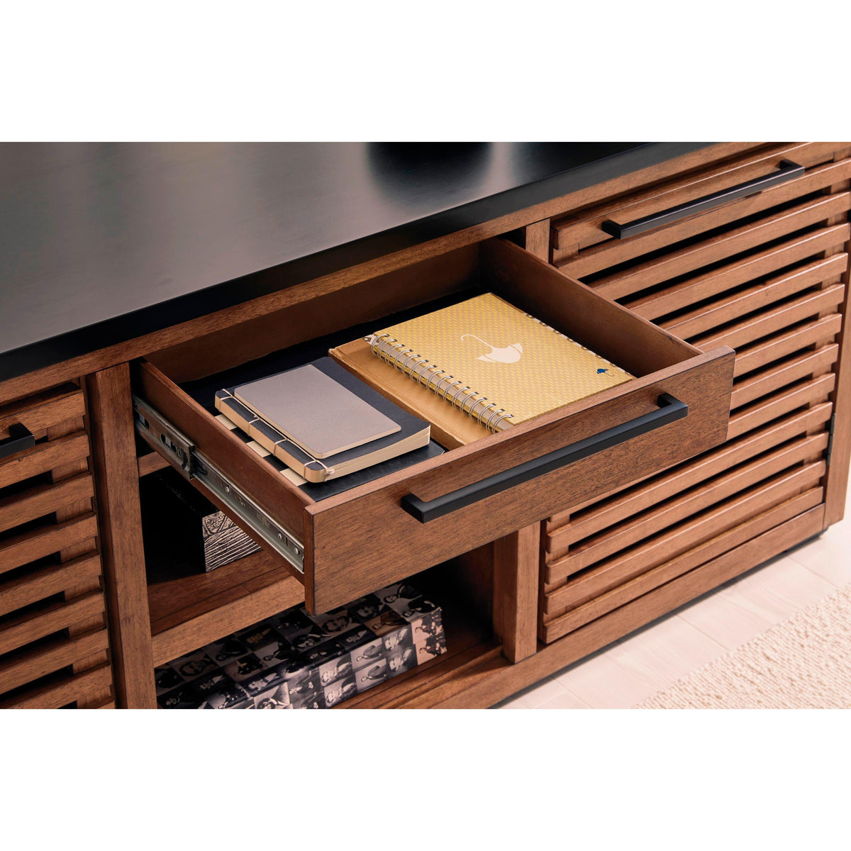 Signature Design by Ashley Kallari H737-60 Credenza IMAGE 9