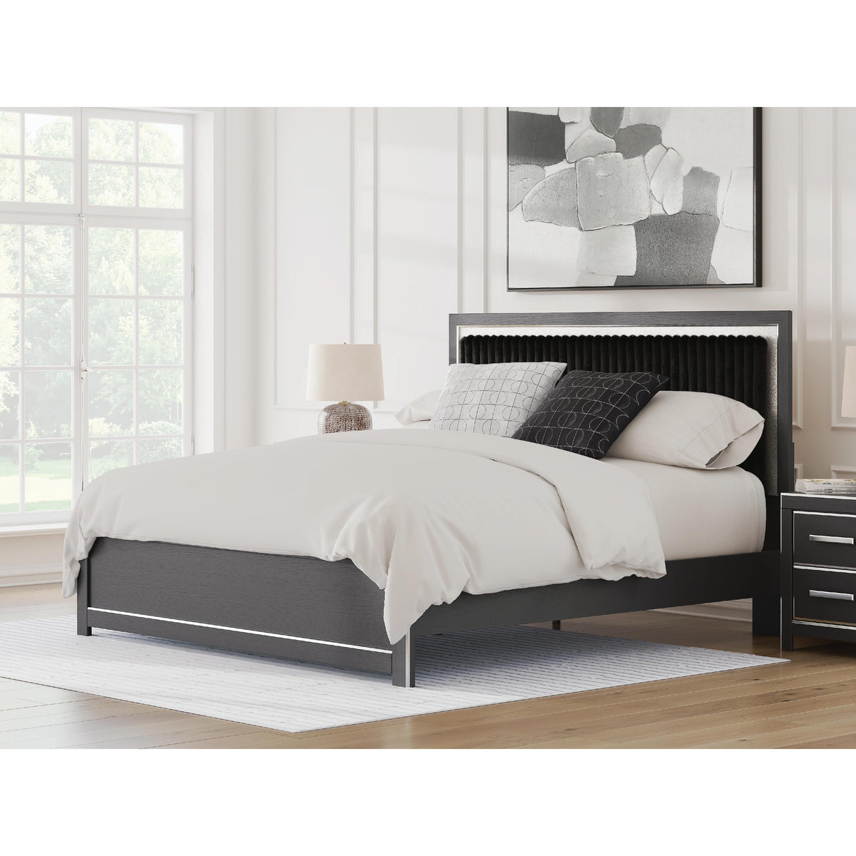 Signature Design by Ashley Zuraleus PCB3380B10 King Upholstered Platform Bed IMAGE 2