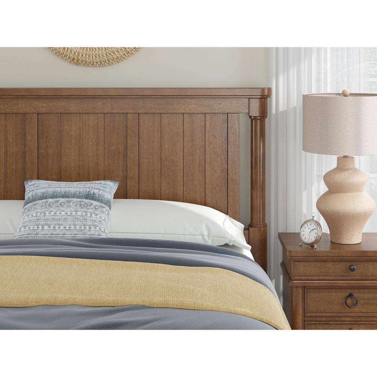 Signature Design by Ashley Rowlenstown PCB824B5 California King Poster Bed IMAGE 7