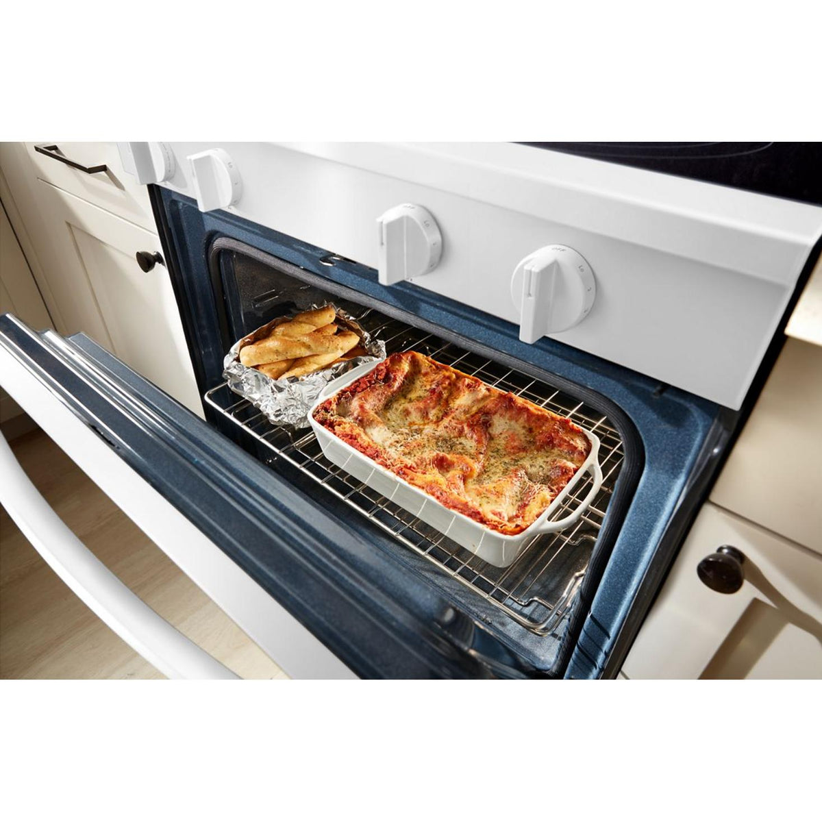Whirlpool 30-inch Freestanding Electric Range with Air Cooking Technology YWFES7030SW IMAGE 12