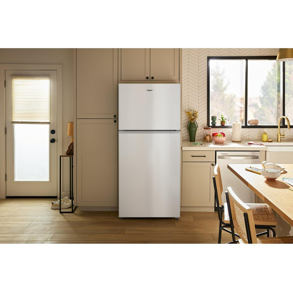 Whirlpool 29.5-inch, 19 Cu. Ft. Top Freezer Refrigerator with Total Coverage Cooling WRTX5419SW IMAGE 17