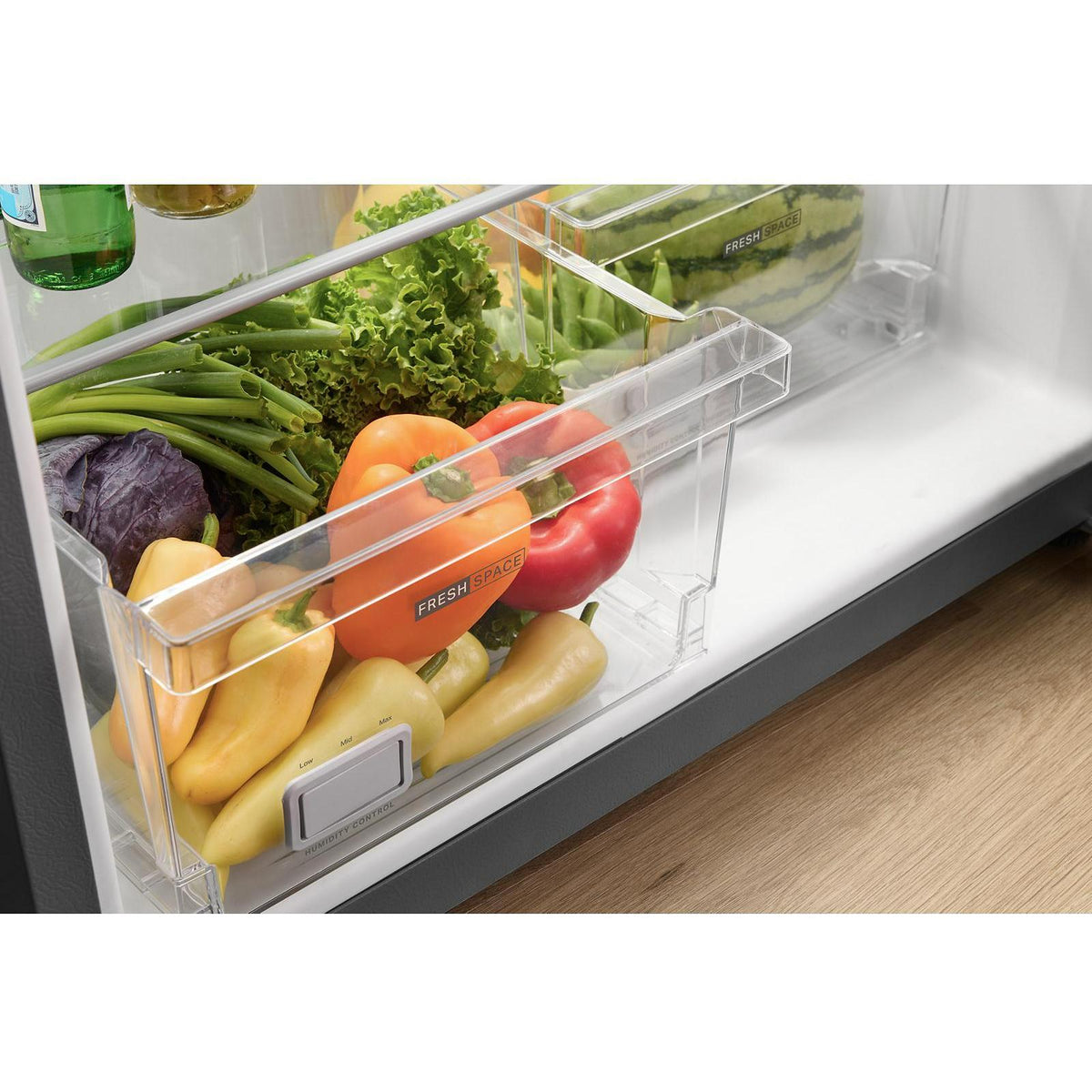 Whirlpool 29.5-inch, 19 Cu. Ft. Top Freezer Refrigerator with Total Coverage Cooling WRTX5419SZ IMAGE 8