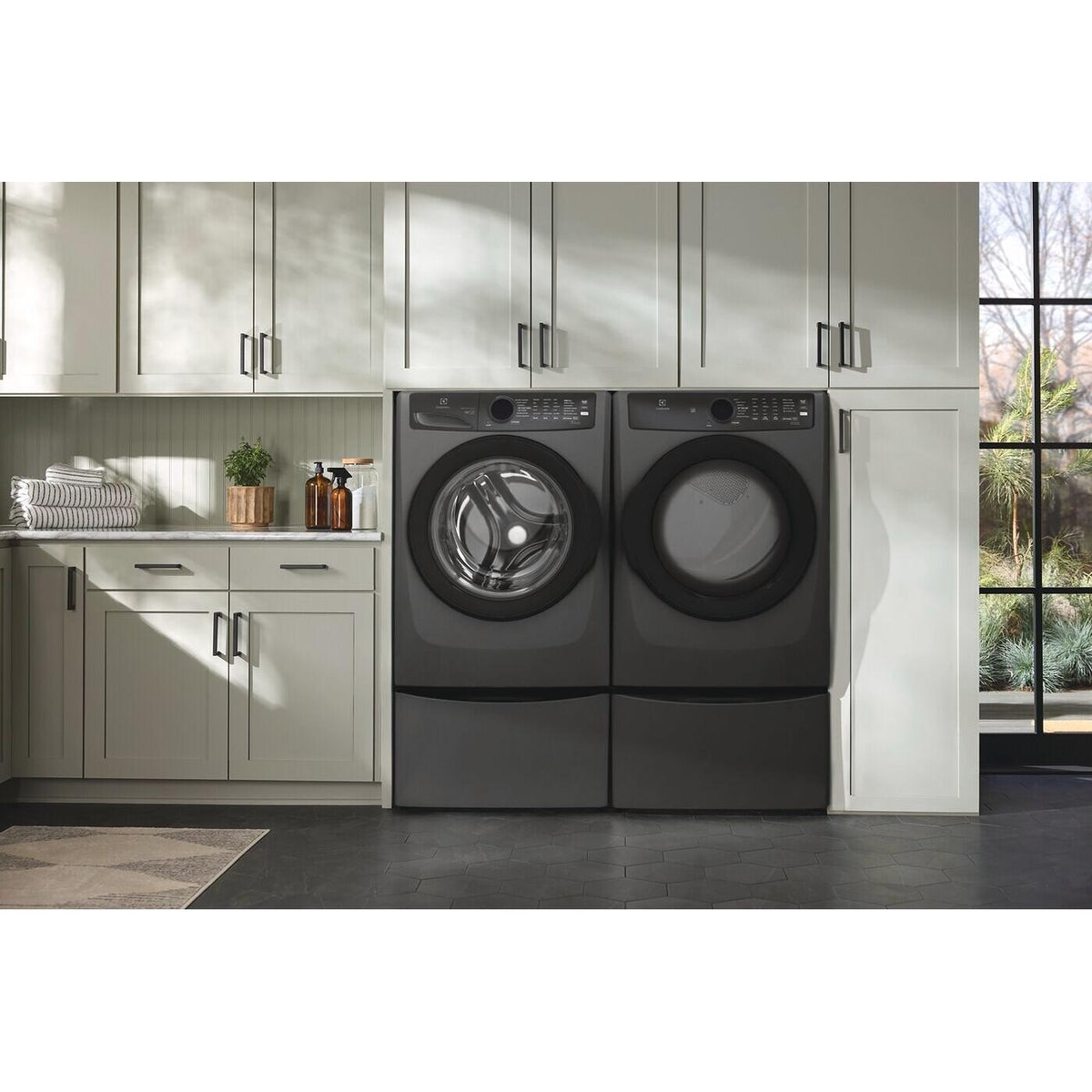 Electrolux 8.0 cu. ft. Electric Dryer with Instant Refresh ELFE743CAT IMAGE 8