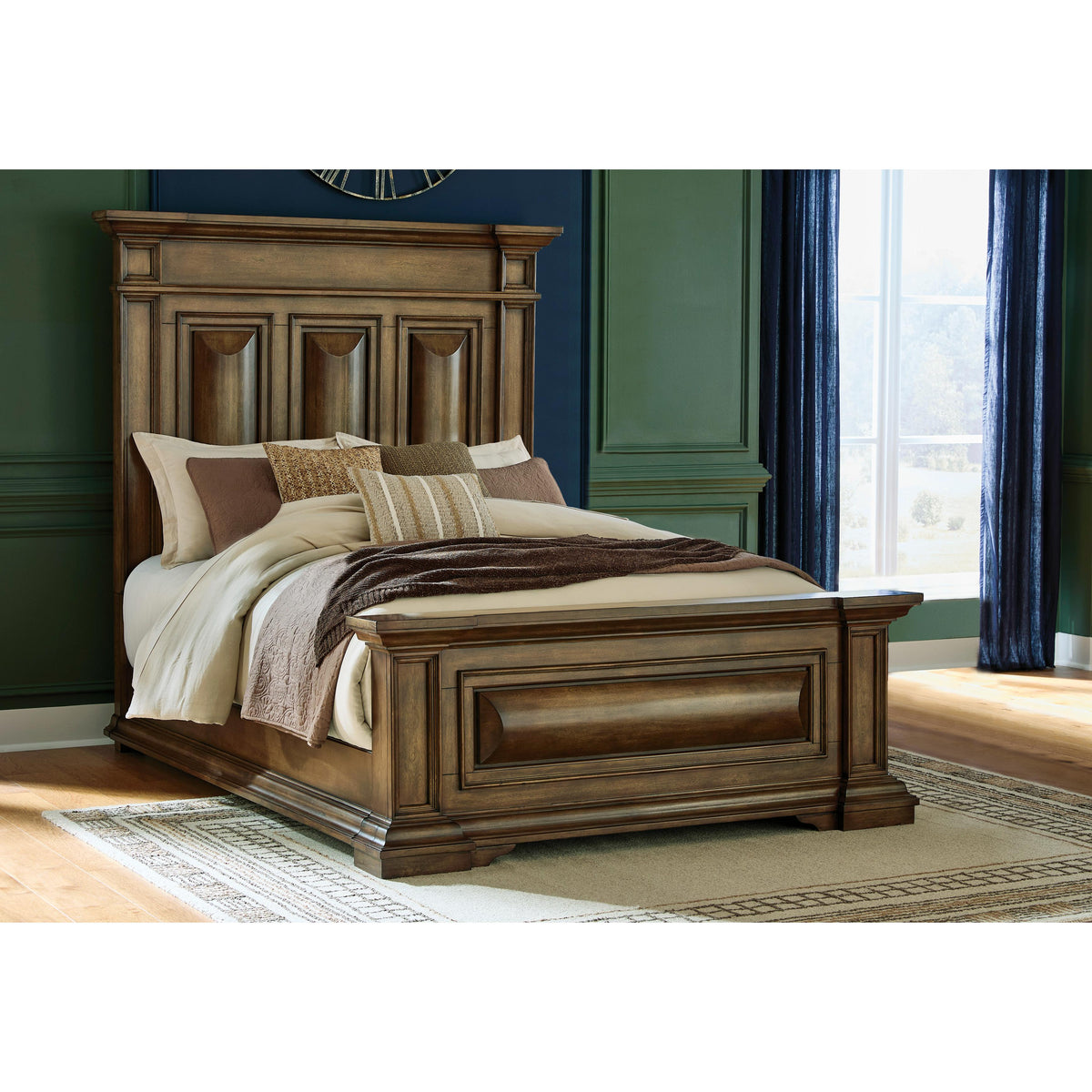 Signature Design by Ashley Frantanna PCB949B2 Queen Panel Bed IMAGE 3