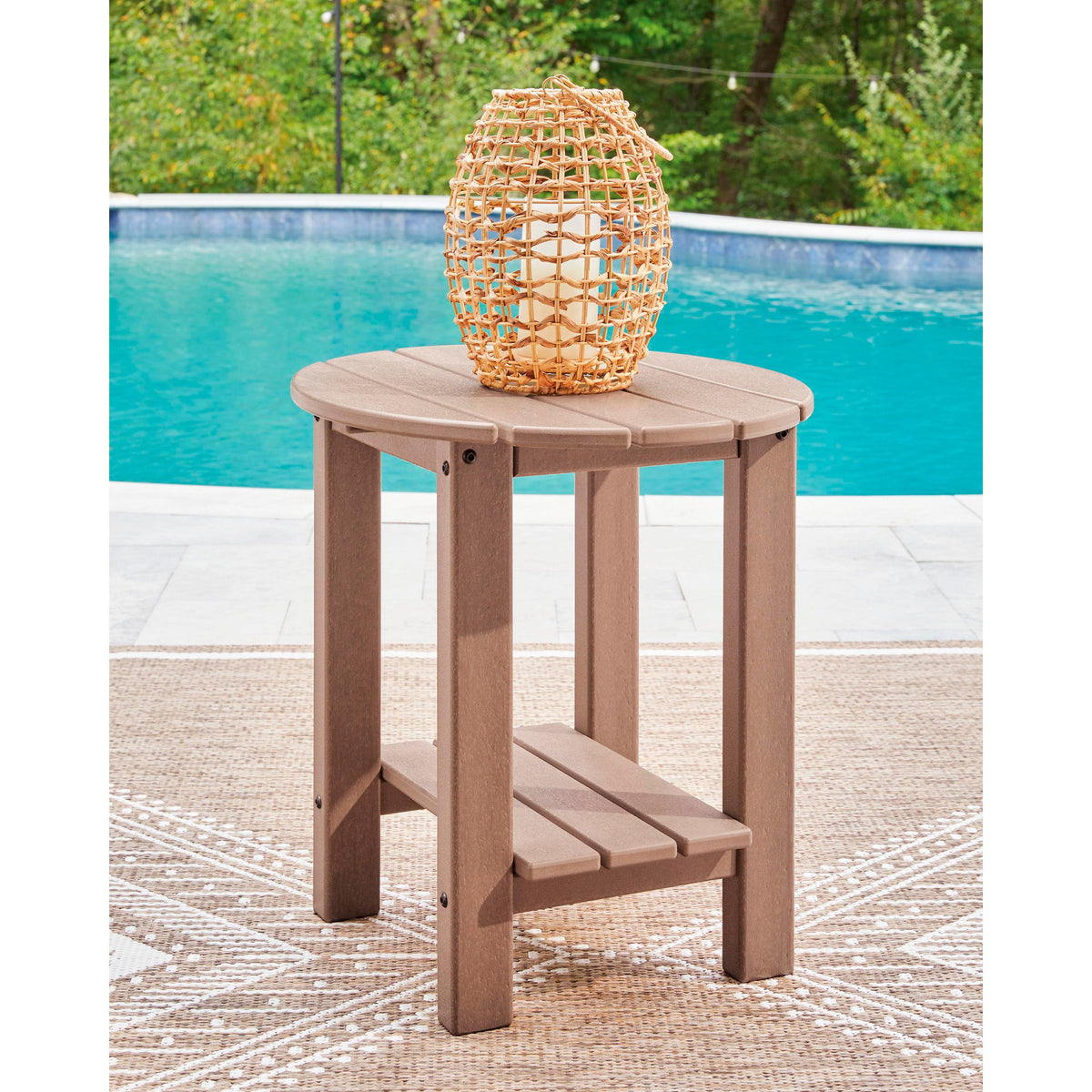 Signature Design by Ashley Grover Beach PCP422-706 Oval End Table IMAGE 4