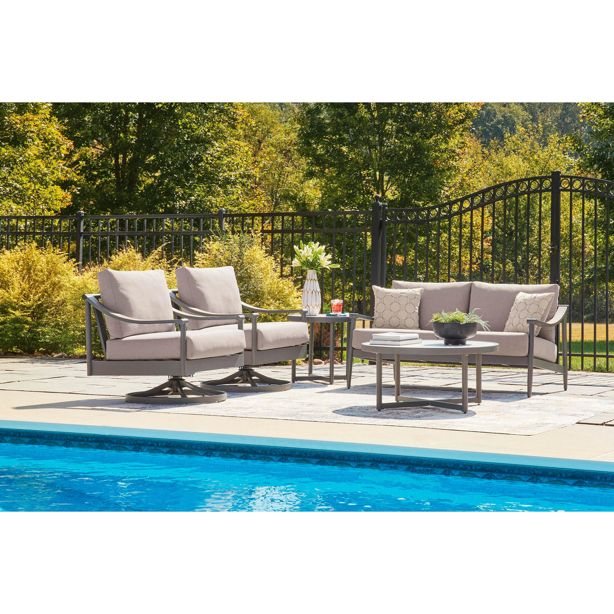 Signature Design by Ashley Ocean Beach PCP510-835 Loveseat with Cushion IMAGE 5