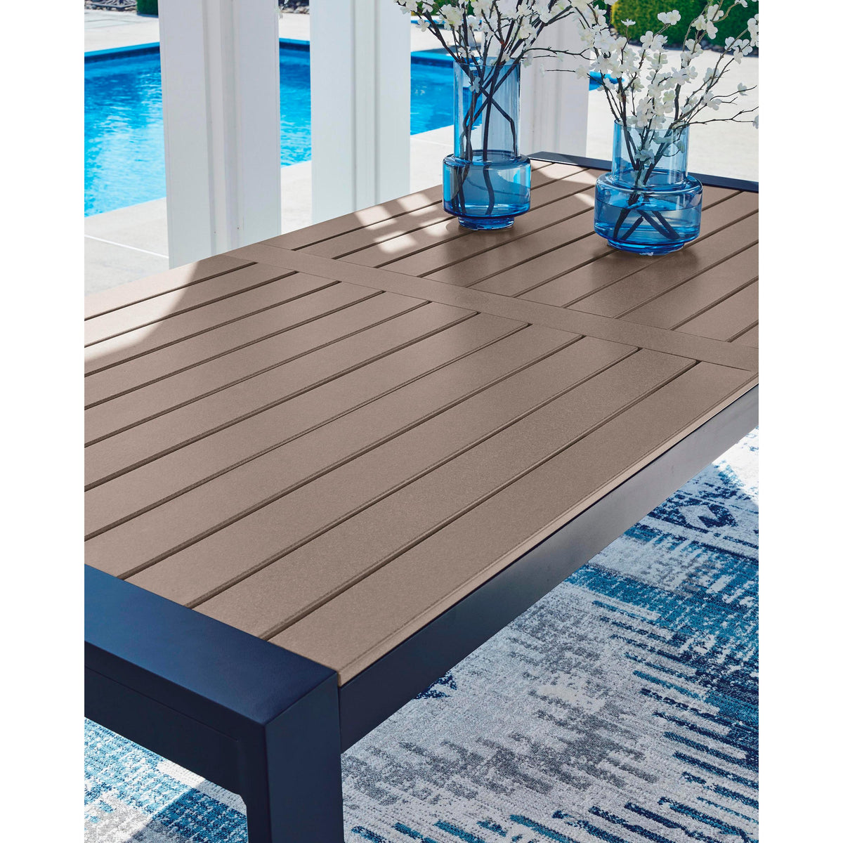 Signature Design by Ashley East Beach PCP587-625 Rectangular Dining Table with Umbrella Option IMAGE 5
