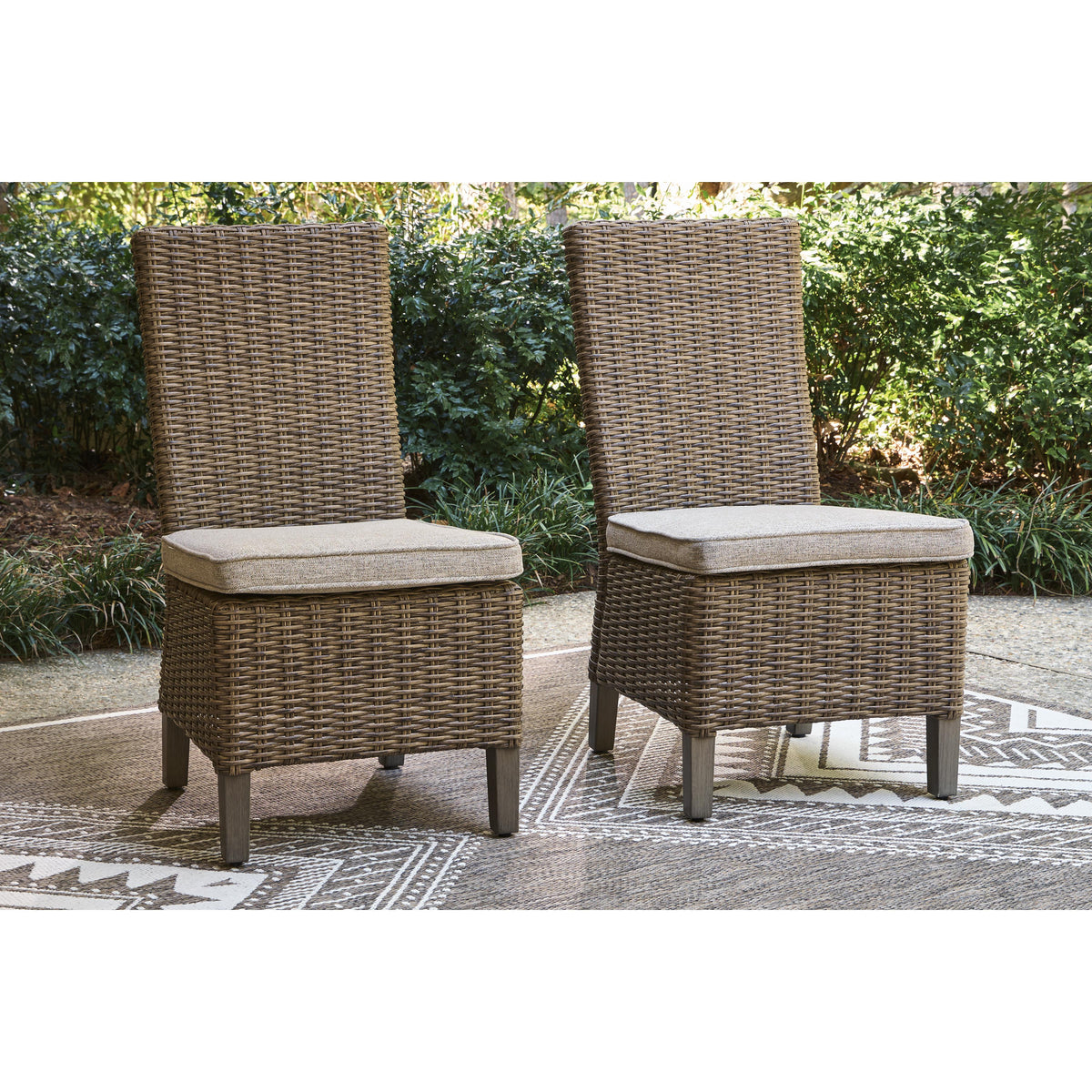 Signature Design by Ashley Laguna Heights PCP790-601 Side Chair with Cushion IMAGE 4