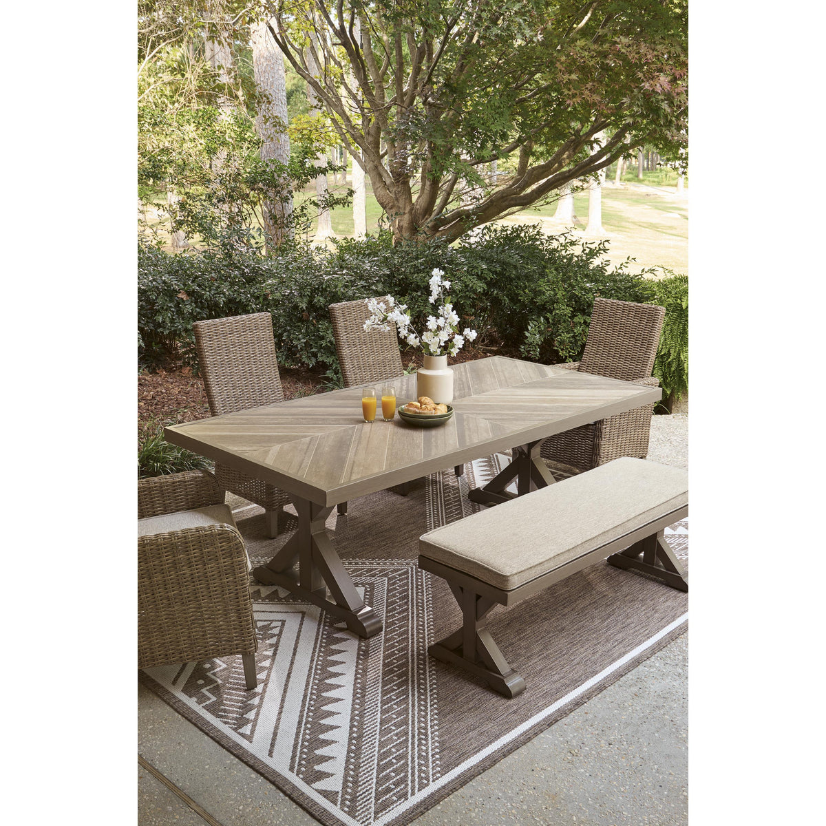 Signature Design by Ashley Laguna Heights PCP790-625 Rectangular Dining Table with Umbrella Option IMAGE 8