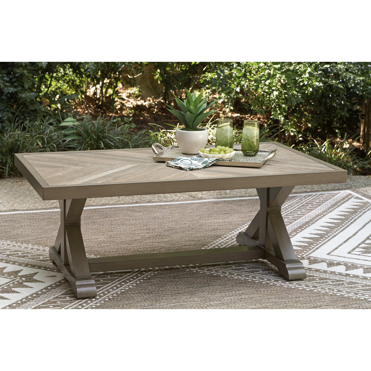 Signature Design by Ashley Laguna Heights PCP790-701 Rectangular Cocktail Table IMAGE 3