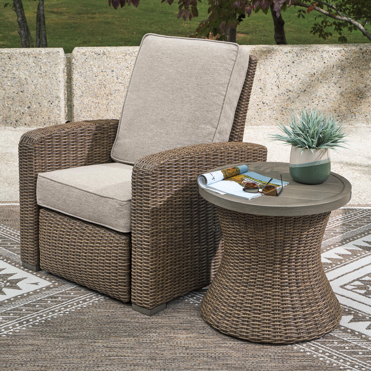 Signature Design by Ashley Laguna Heights PCP790-825 Recliner IMAGE 13