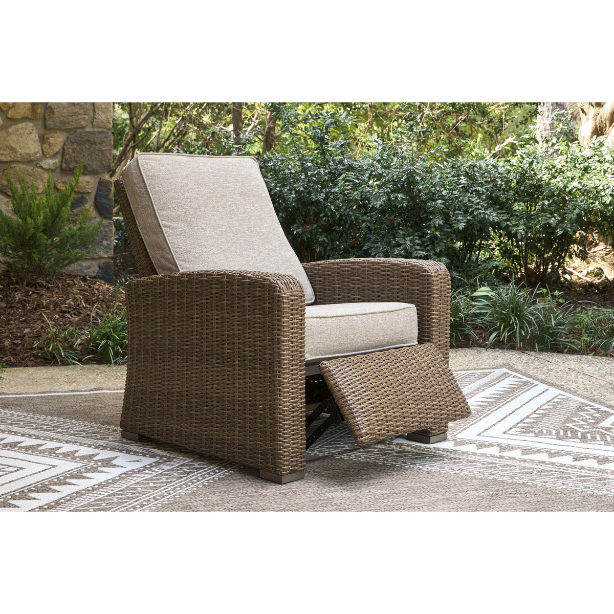 Signature Design by Ashley Laguna Heights PCP790-825 Recliner IMAGE 6