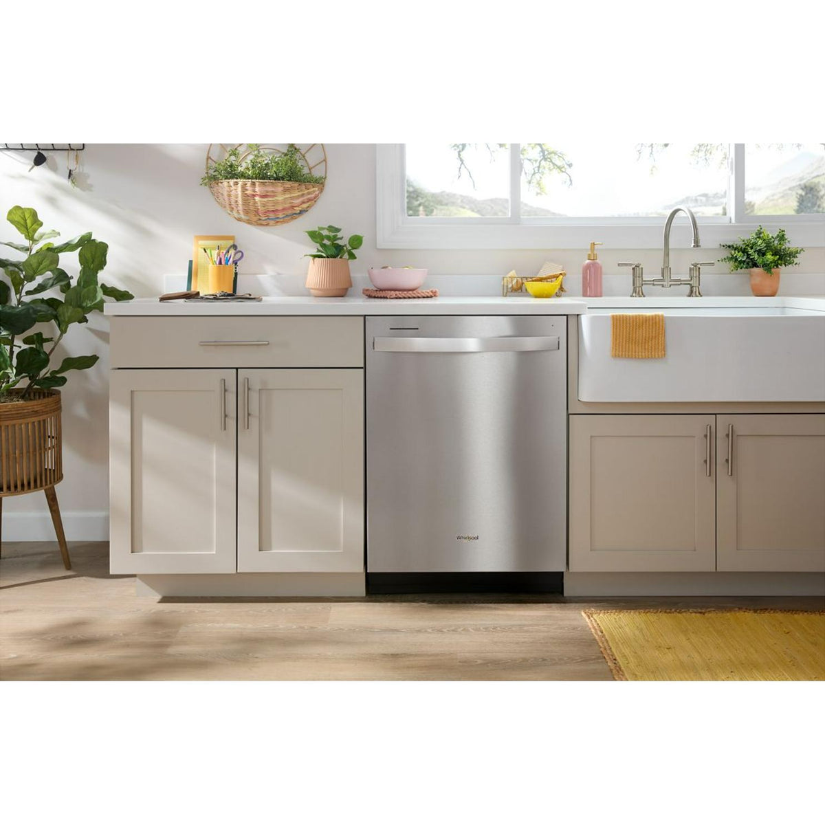 Whirlpool Dishwasher with Spin&Load Rack and AI Intelligent Wash WDT745SASZ IMAGE 4