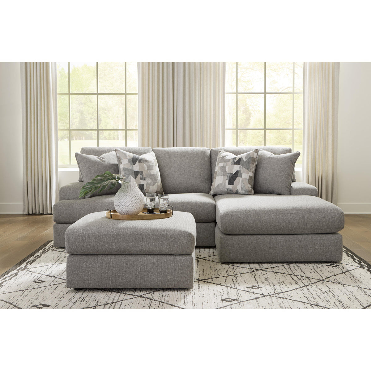 Benchcraft Lindon Fabric 2 pc Sectional 8470455/8470417 IMAGE 3