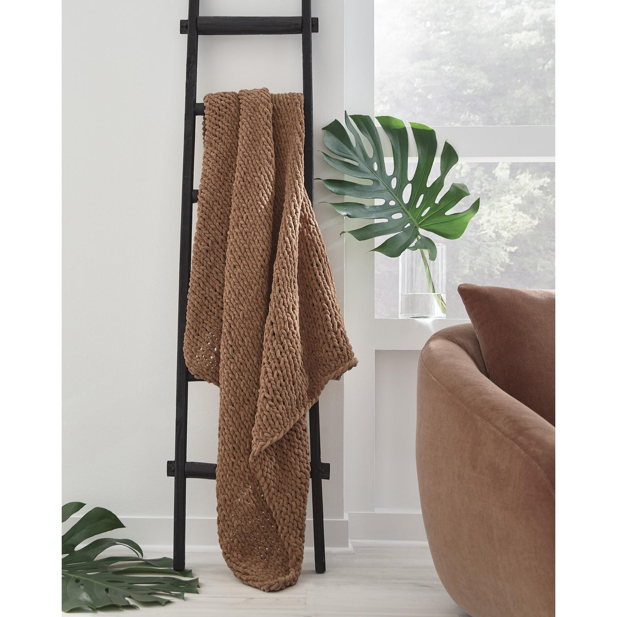 Signature Design by Ashley Home Decor Throws A1001179 IMAGE 3