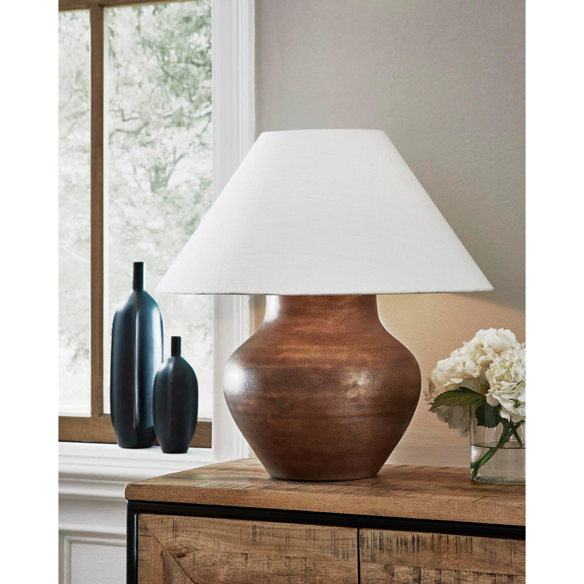 Signature Design by Ashley Whitham Table Lamp L207664 IMAGE 2