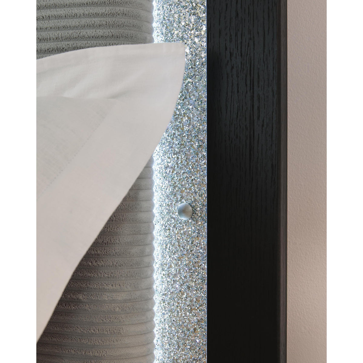 Signature Design by Ashley Maeling King Upholstered Panel Bed PCB1115-56/PCB1115-58/PCB1115-97 IMAGE 6