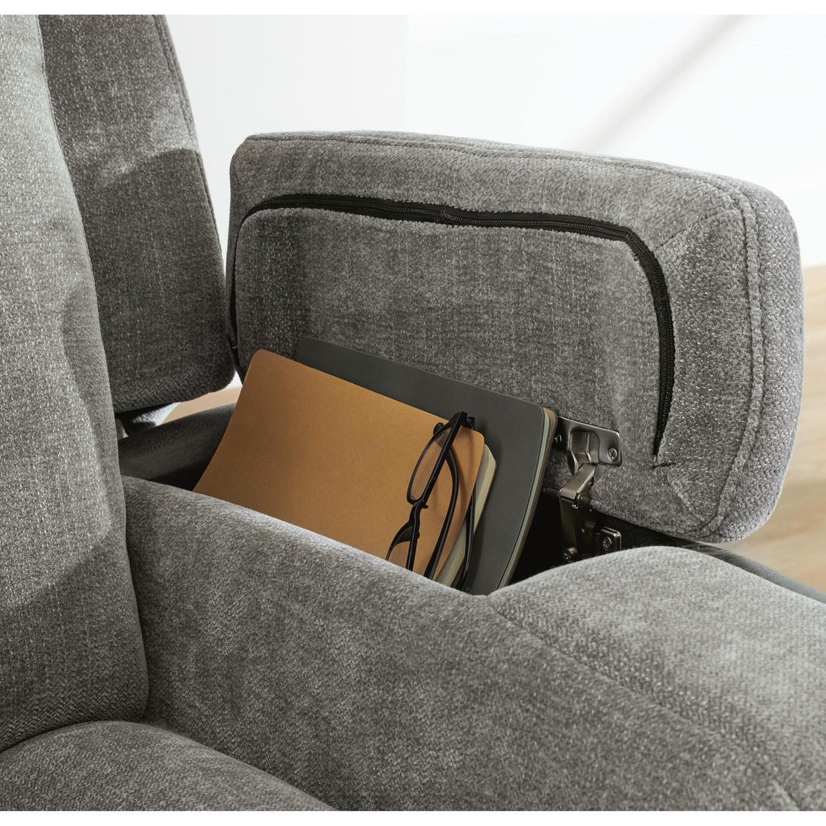 Signature Design by Ashley Mixed Motion PC8350515 Power Reclining Sofa with Adjustable Headrest IMAGE 8