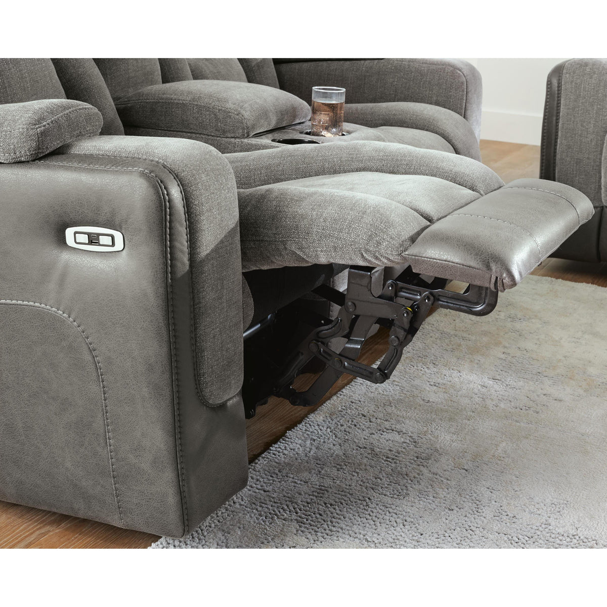 Signature Design by Ashley Mixed Motion PC8350518 Power Reclining Loveseat with Console & Adjutasble Headrest IMAGE 10