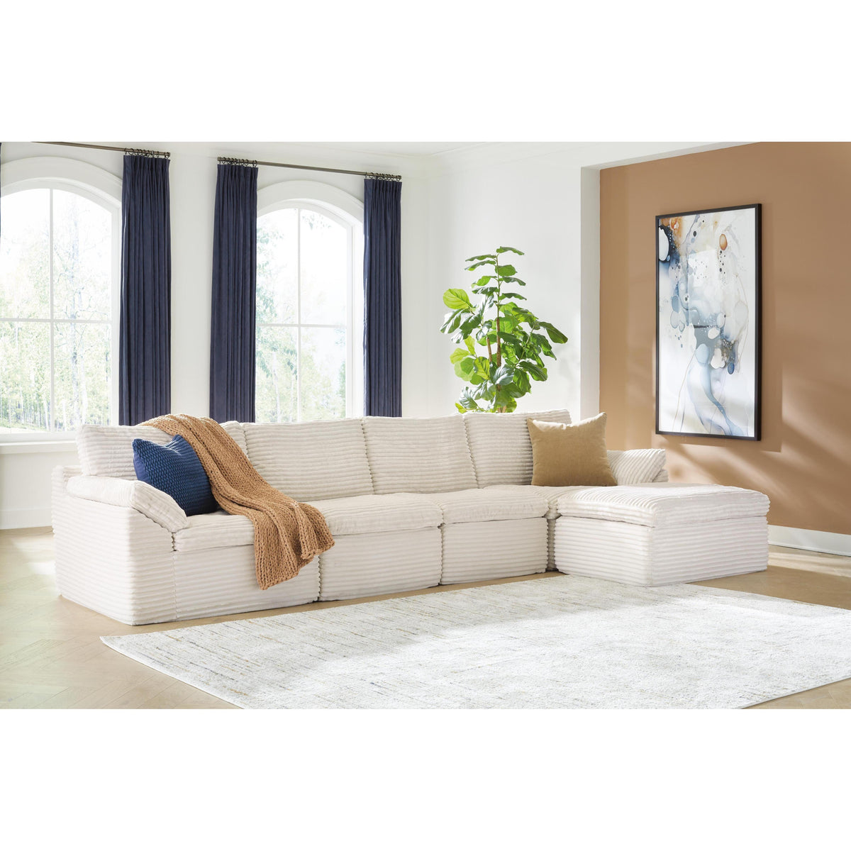 Signature Design by Ashley Fannin PC84304S1 4 pc Sectional with Ottoman IMAGE 4