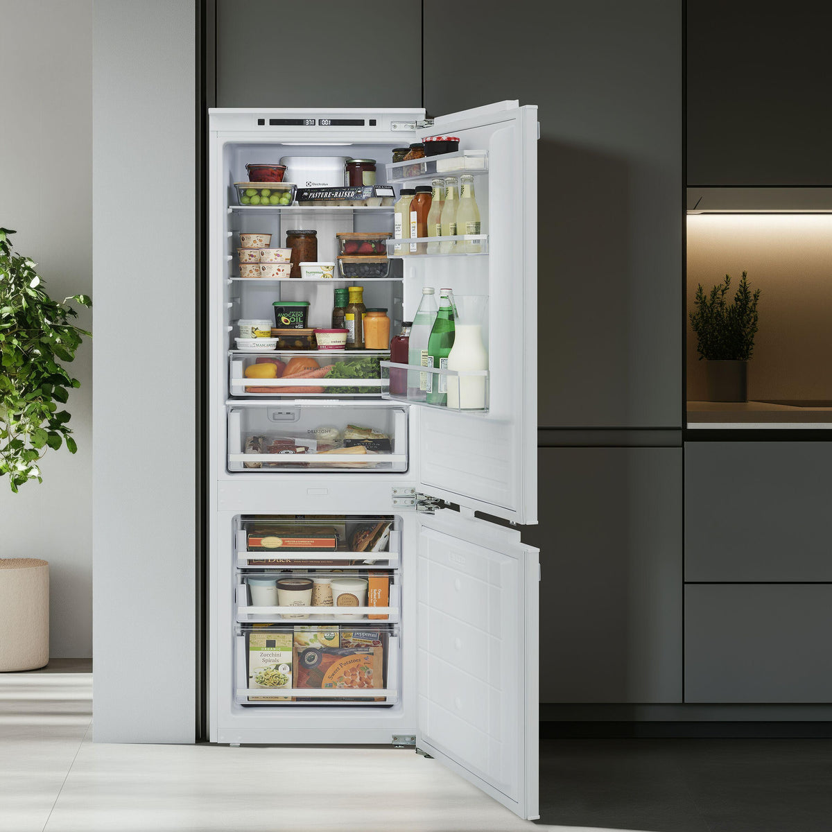 Electrolux 22 inch, 9 cu. ft. Counter-Depth Built-In Combi-Bottom Refrigerator? ERBB0920AP IMAGE 8