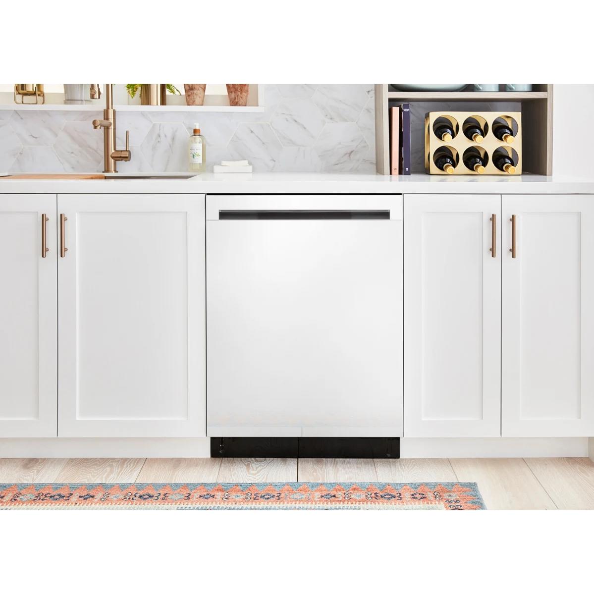LG Built-in Dishwasher with SenseClean™ Wash System LDNPQ445W IMAGE 8