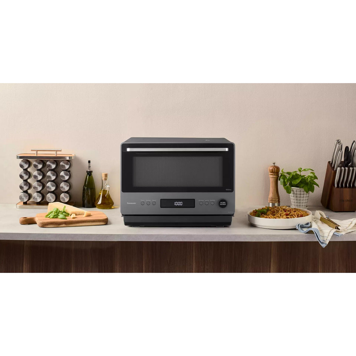 Panasonic 18.5-inch, 1 cu. ft. Countertop Microwave Oven NN-SF57RMC IMAGE 11