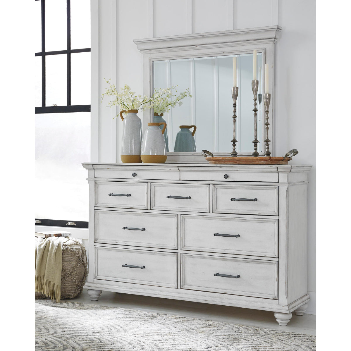  Benchcraft Kanwyn B777B16 6 pc Queen Upholstered Panel Bedroom Set IMAGE 3