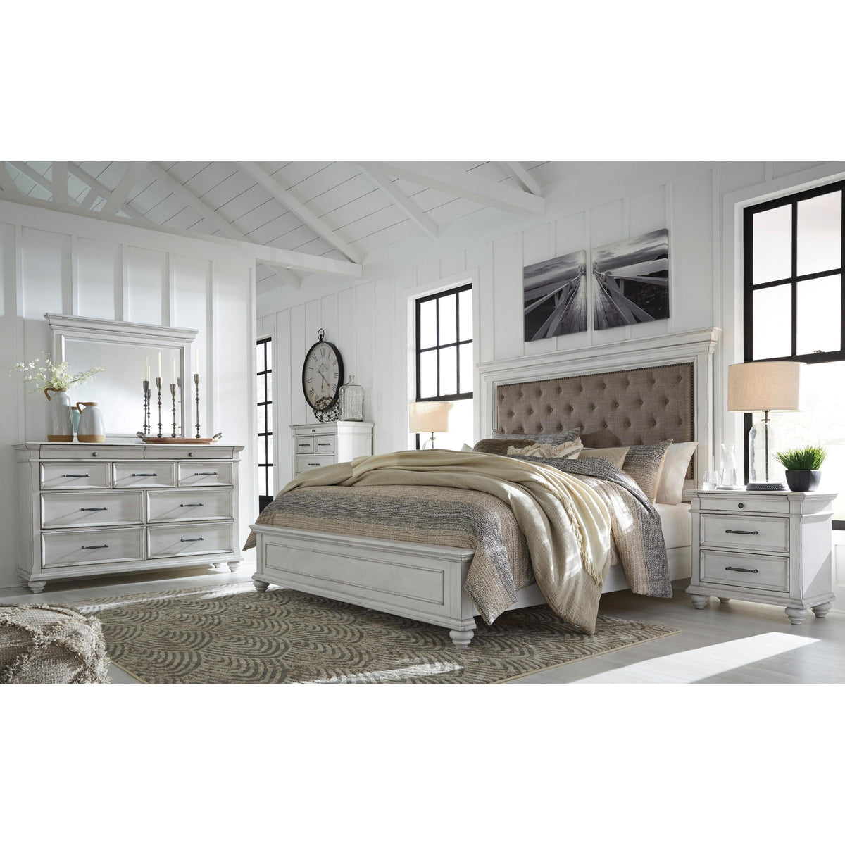  Benchcraft Kanwyn B777B17 5 pc Queen Upholstered Panel Bedroom Set IMAGE 1