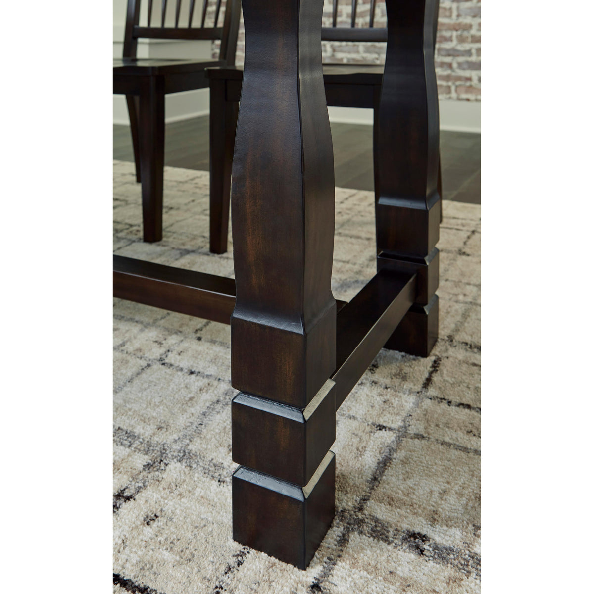  Signature Design by Ashley Charterton D753 7 pc Dining Set IMAGE 3