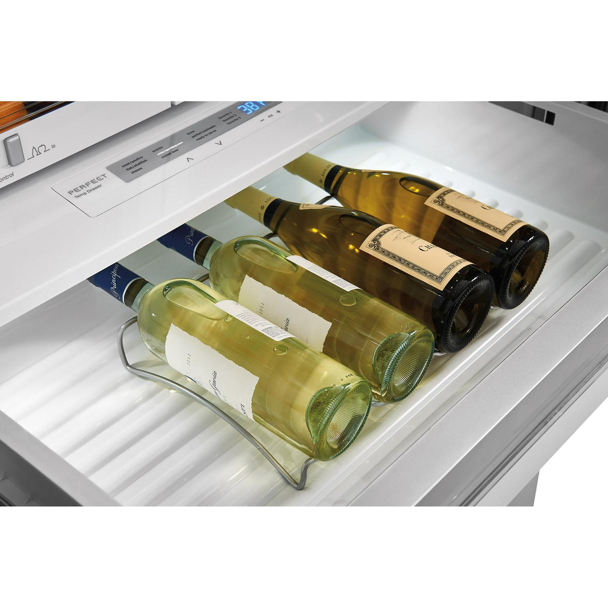  Electrolux 36-inch, 21.5 cu. ft. Counter-Depth French 3-Door Refrigerator with Wave-Touch® Controls EW23BC87SS IMAGE 16