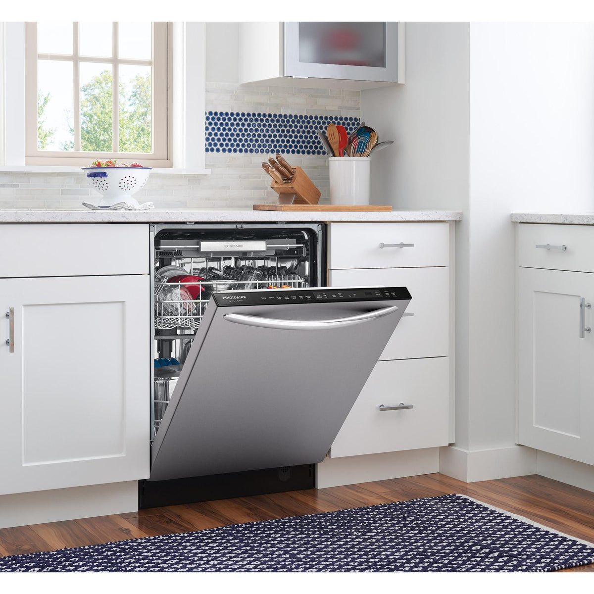  Frigidaire Gallery 24-inch  Built-In Dishwasher with EvenDry™ System FGID2479SF IMAGE 19