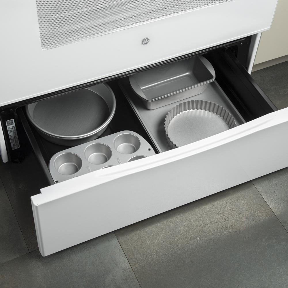  GE 30-inch Freestanding Electric Range with Smooth Top JCBS630DKWW IMAGE 2