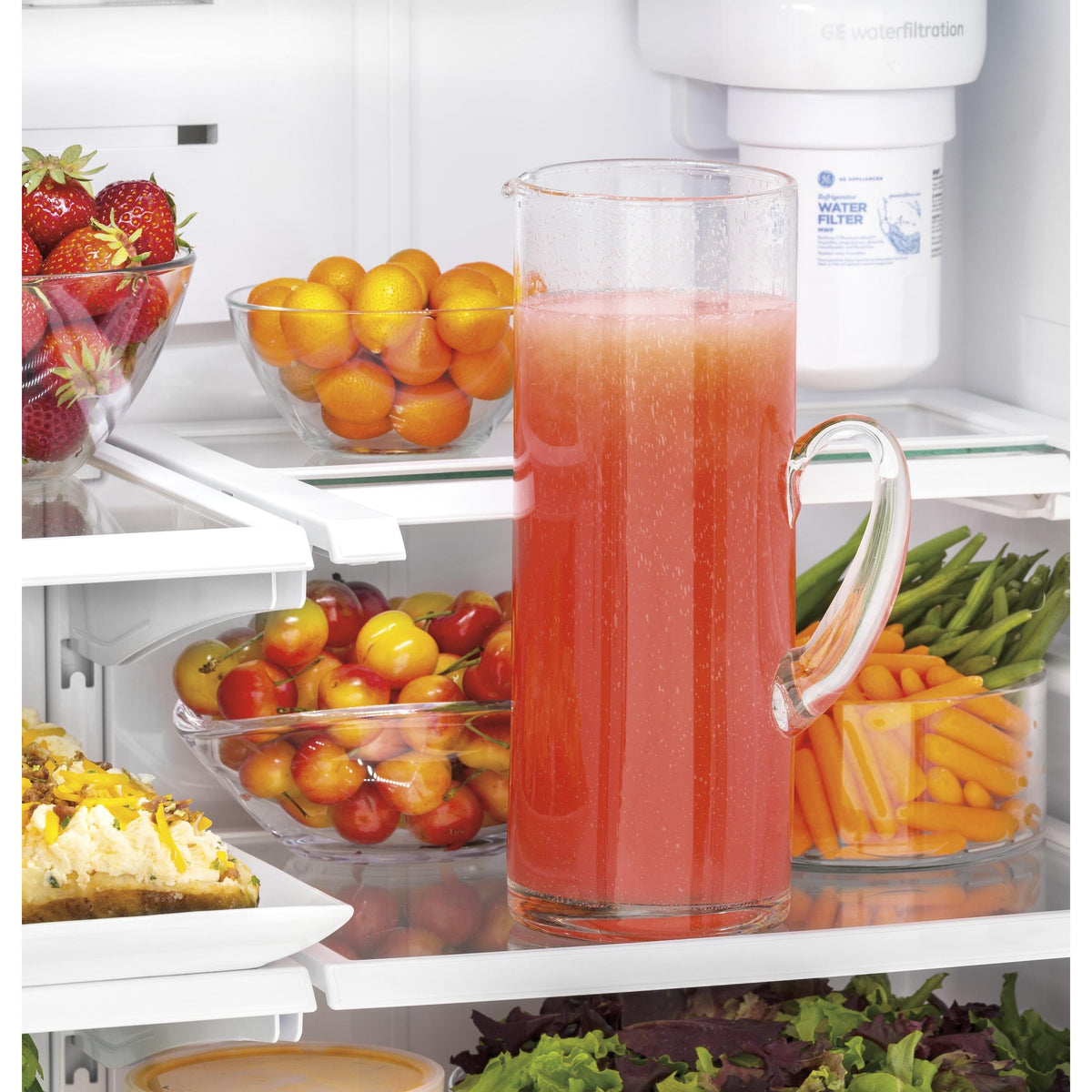  GE 33-inch, 18.6 cu. ft. Counter-Depth French-Door Refrigerator GWE19JGLBB IMAGE 4