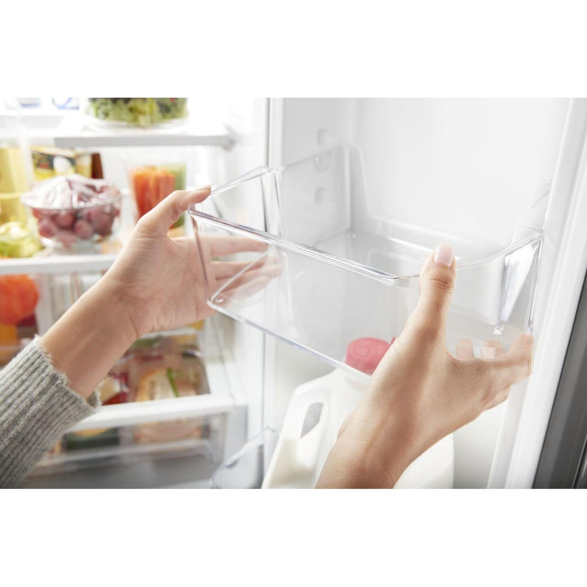  Whirlpool 30-inch, 19.7 cu.ft. Freestanding French 3-Door Refrigerator with Exterior Water Dispenser with EveryDrop® Filtration WRF560SEHW IMAGE 9