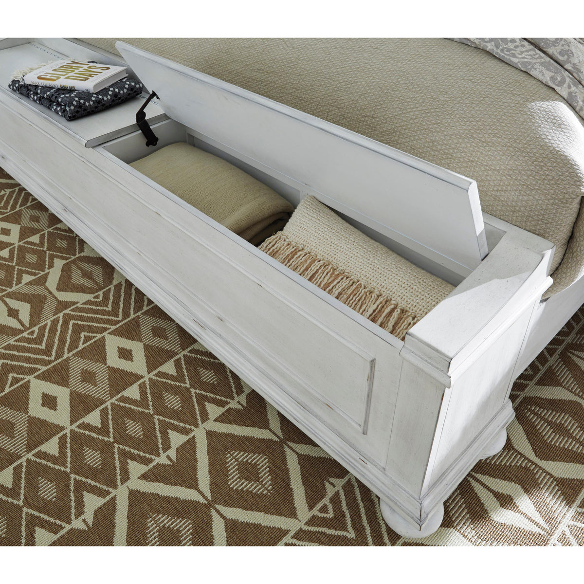 Benchcraft Kanwyn Queen Panel Bed with Storage B777-57/B777-54S/B777-96 IMAGE 6